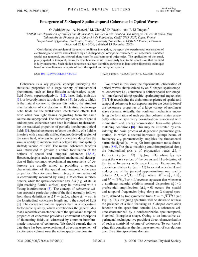 Emergence of X-shaped spatiotemporal coherence in optical waves